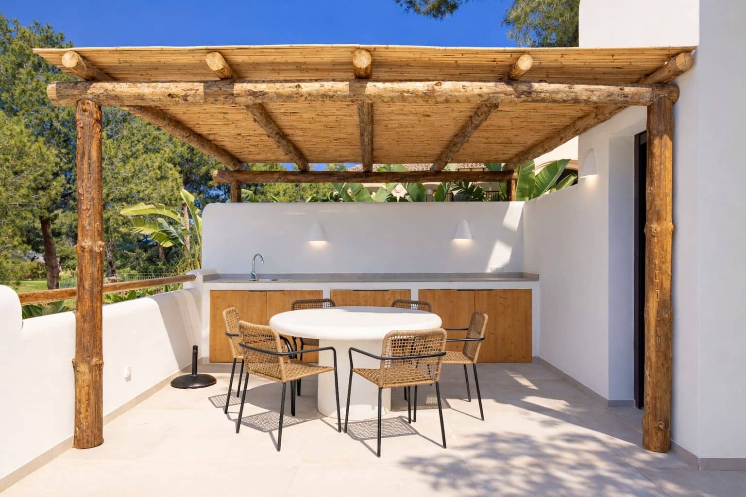 3 bedroom Villa for sale in Benissa with pool garage - € 1,095,000 (Ref: 9571740)