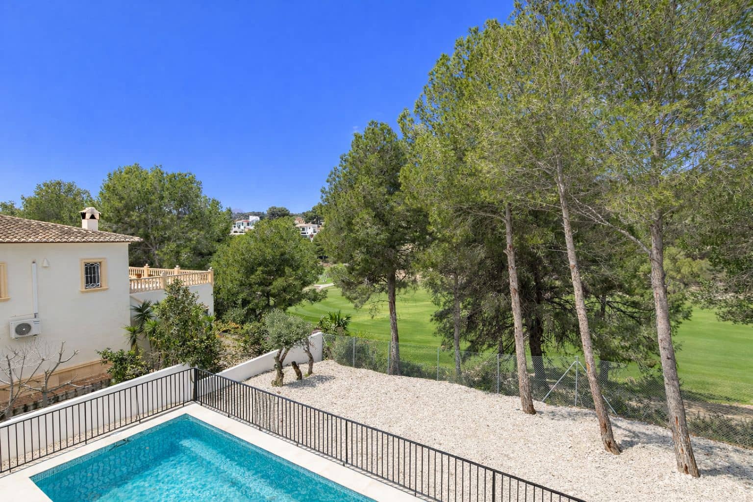 3 bedroom Villa for sale in Benissa with pool garage - € 1,095,000 (Ref: 9571740)