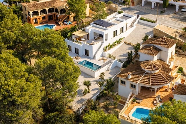 3 slaapkamer Villa te koop in Benissa met zwembad garage - € 1.095.000 (Ref: 9571740)