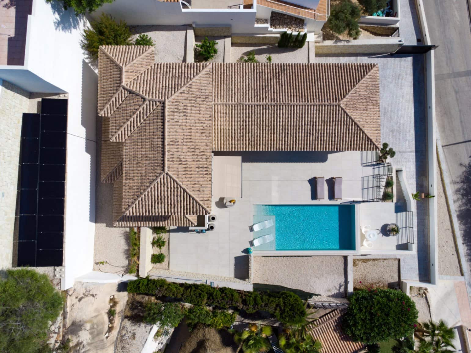 3 bedroom Villa for sale in Benissa with pool garage - € 2,600,000 (Ref: 9613140)