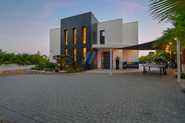 3 quarto Moradia para venda em Moraira, Teulada-Moraira com piscina garagem - 2 100 000 € (Ref: 9679318)