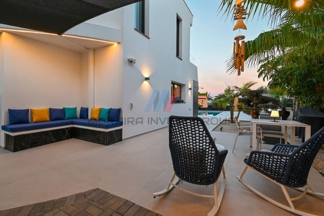 3 quarto Moradia para venda em Moraira, Teulada-Moraira com piscina garagem - 2 100 000 € (Ref: 9679318)