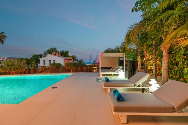 3 quarto Moradia para venda em Moraira, Teulada-Moraira com piscina garagem - 2 100 000 € (Ref: 9679318)