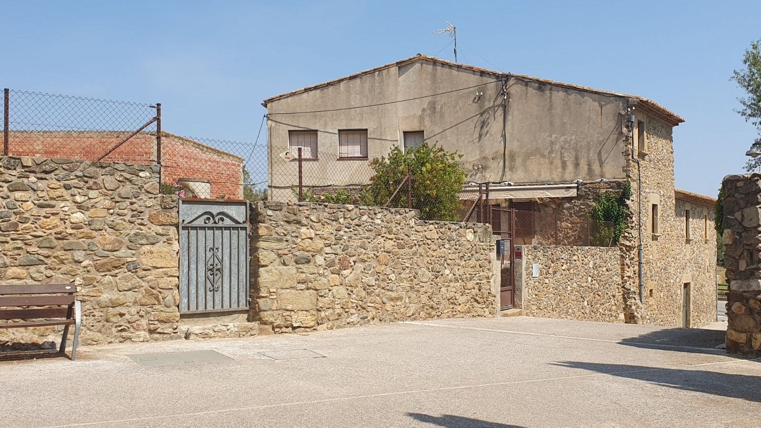 4 bedroom Finca/Country House for sale in Cruilles Monells i Sant Sadurni de I'Heura with garage - € 985,000 (Ref: 10113533)