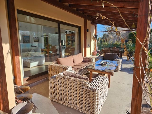 3 Zimmer Villa zu verkaufen in La Tallada d'Empordà mit Garage - 1.100.000 € (Ref: 10170501)