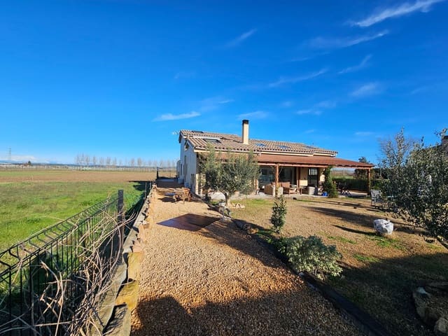 3 Zimmer Villa zu verkaufen in La Tallada d'Empordà mit Garage - 1.100.000 € (Ref: 10170501)