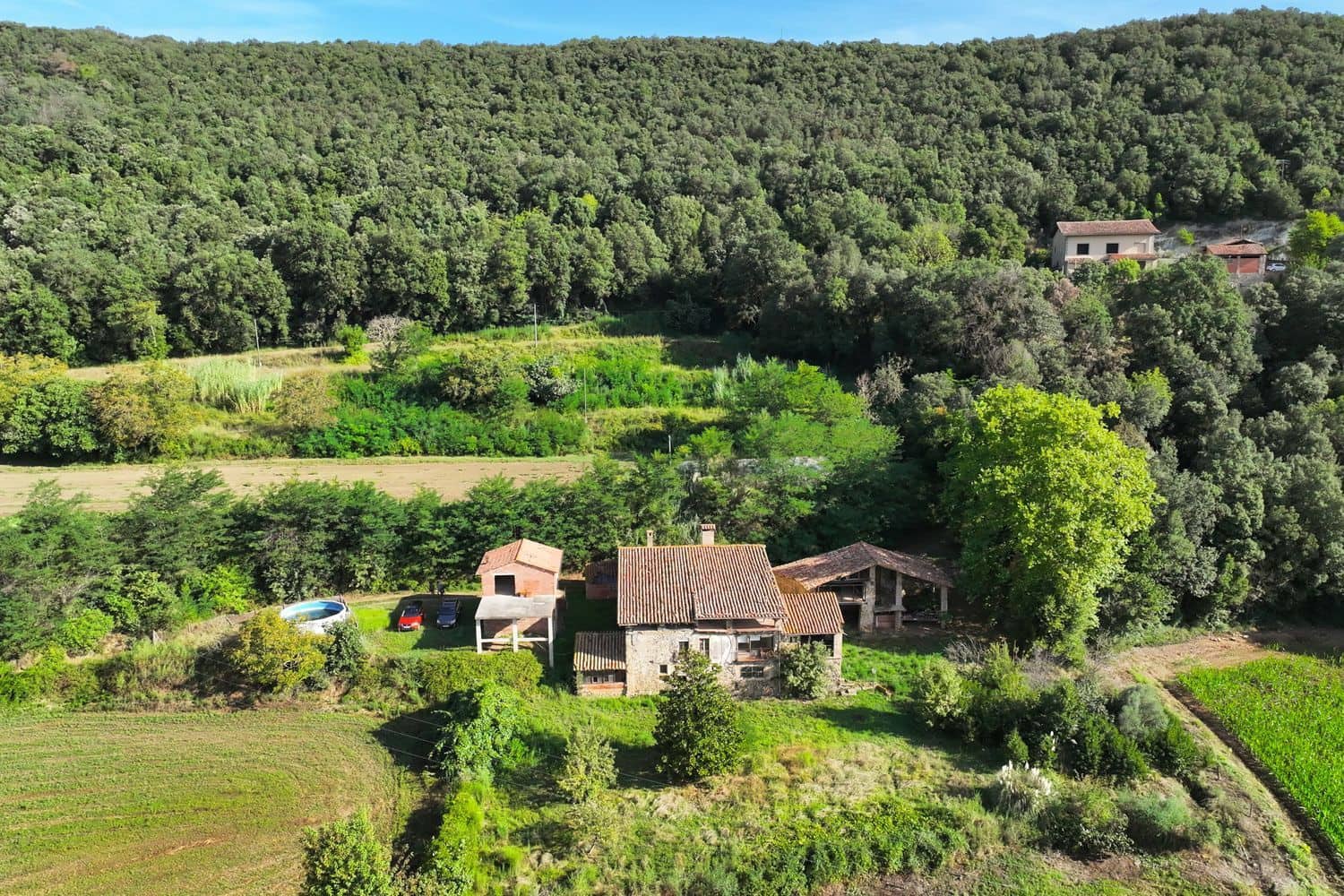 7 chambre Finca/Maison de Campagne à vendre à Santa Pau avec piscine garage - 450 000 € (Ref: 6098502)