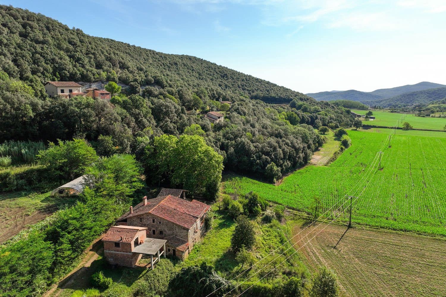 7 chambre Finca/Maison de Campagne à vendre à Santa Pau avec piscine garage - 450 000 € (Ref: 6098502)