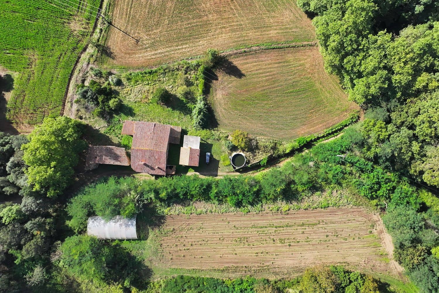 7 chambre Finca/Maison de Campagne à vendre à Santa Pau avec piscine garage - 450 000 € (Ref: 6098502)