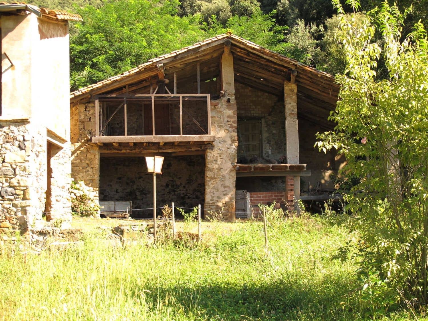 7 chambre Finca/Maison de Campagne à vendre à Santa Pau avec piscine garage - 450 000 € (Ref: 6098502)