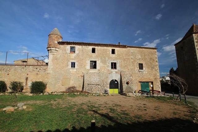Finca/Casa Rural de 5 habitaciones en Girona ciudad en venta con garaje - 1.500.000 € (Ref: 6624388)