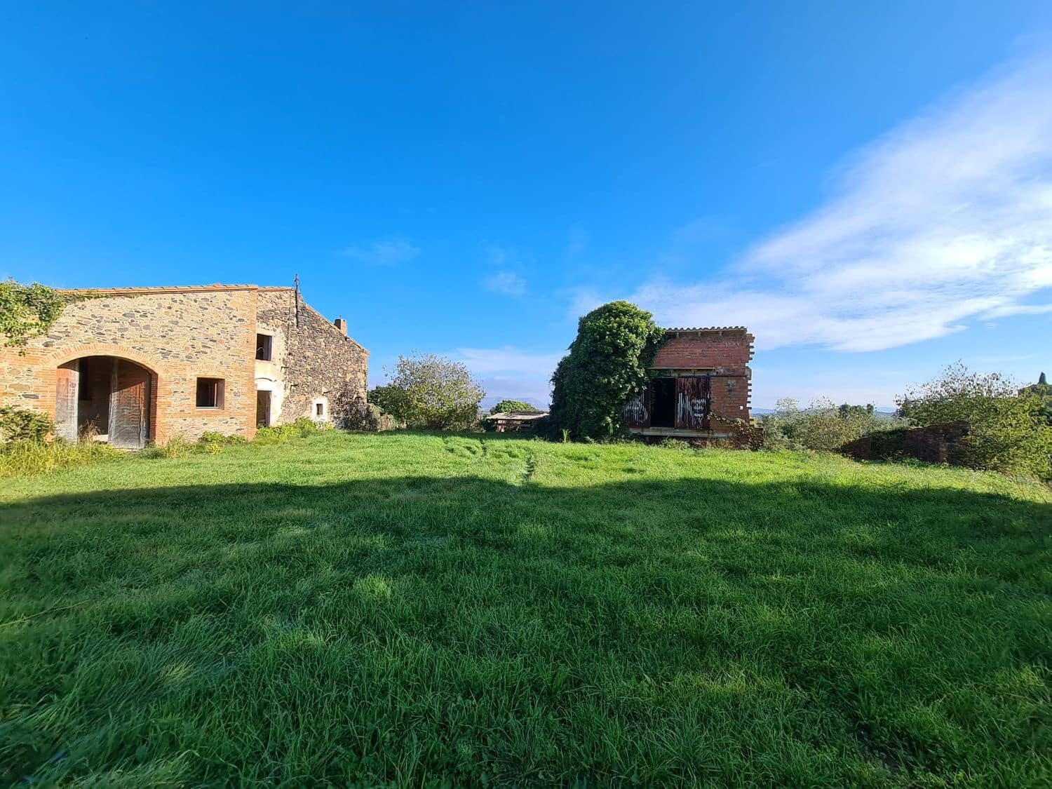 6 sypialnia Finka/Dom wiejski na sprzedaż w Foixa z garażem - 1 990 000 € (Ref: 7278007)