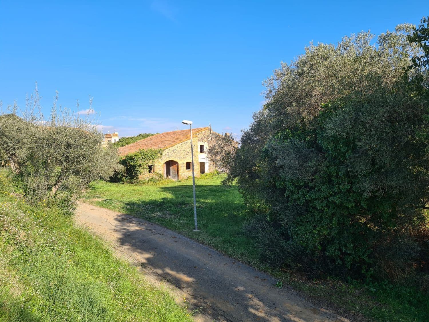 6 sypialnia Finka/Dom wiejski na sprzedaż w Foixa z garażem - 1 990 000 € (Ref: 7278007)