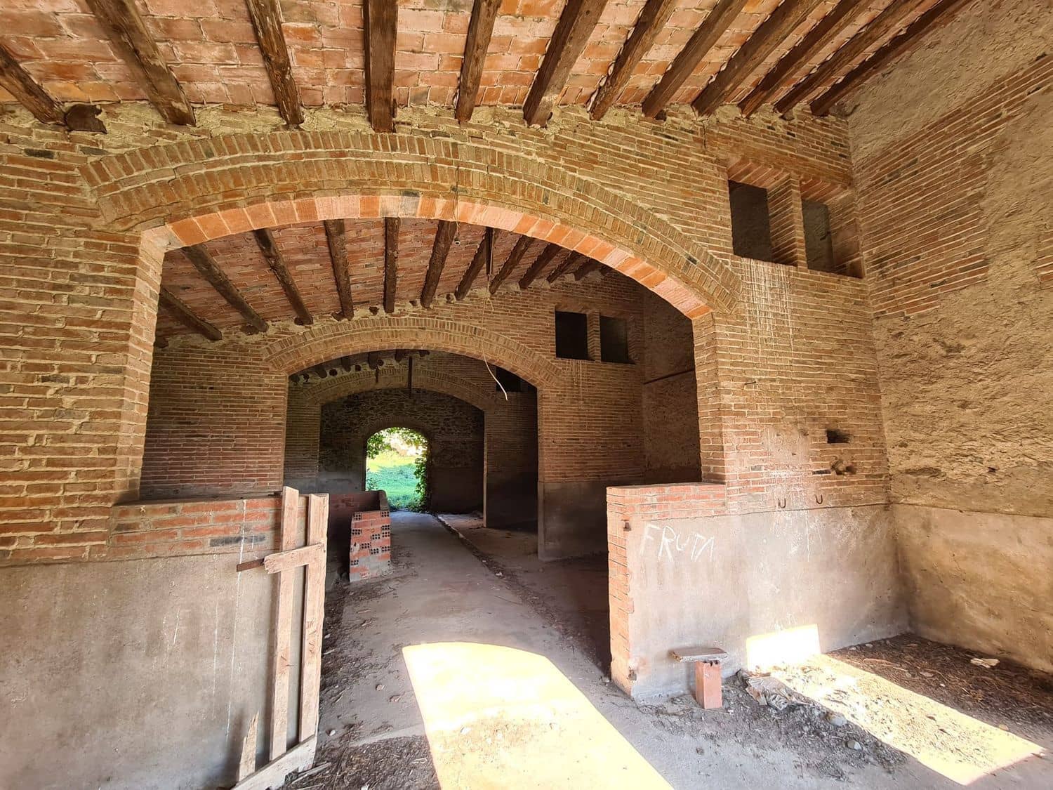 6 sypialnia Finka/Dom wiejski na sprzedaż w Foixa z garażem - 1 990 000 € (Ref: 7278007)