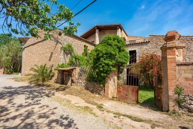 2 soverom Finca/Herregård til salgs i Bellcaire d'Empordà med garasje - € 465 000 (Ref: 7623320)