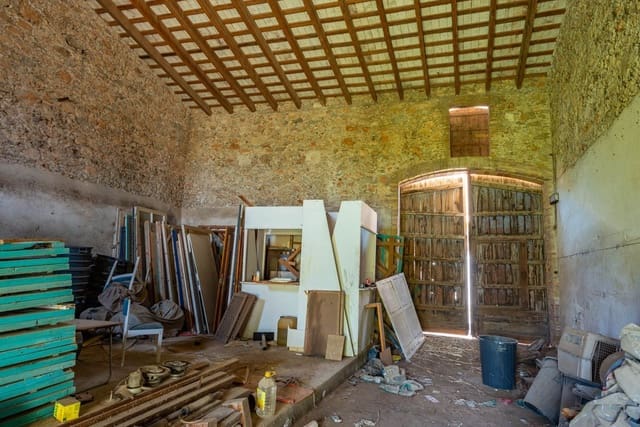 2 soverom Finca/Herregård til salgs i Bellcaire d'Empordà med garasje - € 465 000 (Ref: 7623320)