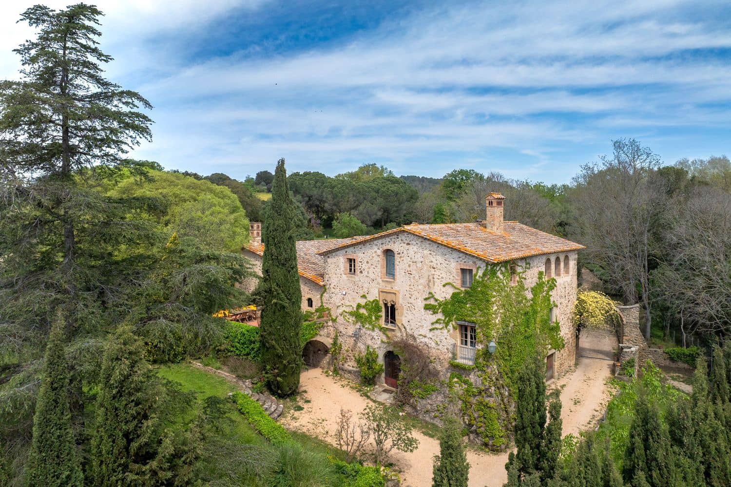 7 bedroom Finca/Country House for sale in Corca with pool garage - € 3,200,000 (Ref: 9981278)
