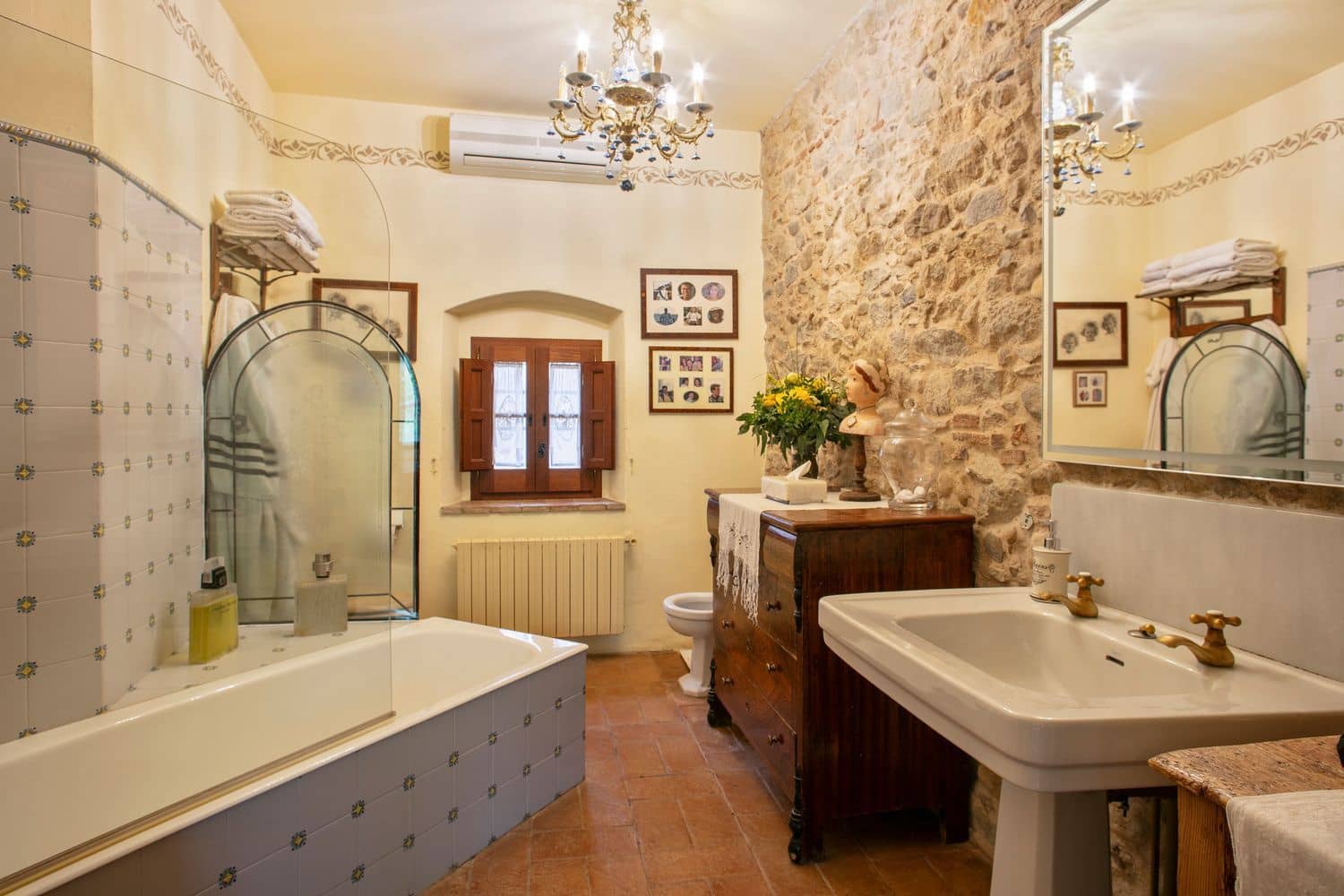 7 bedroom Finca/Country House for sale in Corca with pool garage - € 3,200,000 (Ref: 9981278)