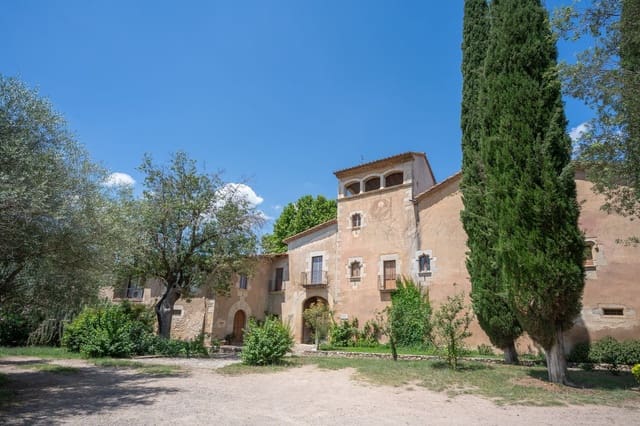 6 soveværelse Finca/Landehus til salg i Cervià de Ter med swimmingpool garage - € 2.400.000 (Ref: 9981279)