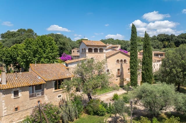6 soveværelse Finca/Landehus til salg i Cervià de Ter med swimmingpool garage - € 2.400.000 (Ref: 9981279)