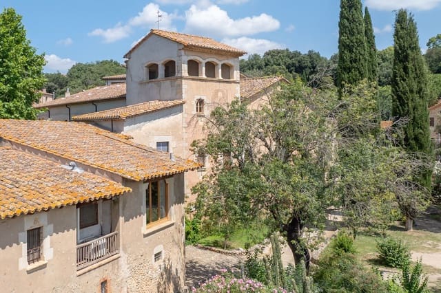 6 soveværelse Finca/Landehus til salg i Cervià de Ter med swimmingpool garage - € 2.400.000 (Ref: 9981279)