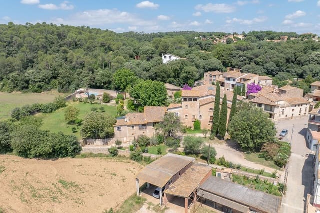 6 soveværelse Finca/Landehus til salg i Cervià de Ter med swimmingpool garage - € 2.400.000 (Ref: 9981279)