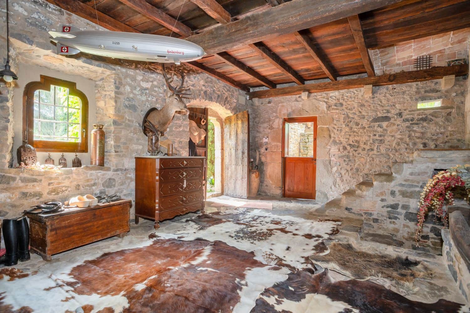 Finca/Casa Rural de 8 habitaciones en Sant Martí de Llémena en venta con garaje - 2.450.000 € (Ref: 9981280)