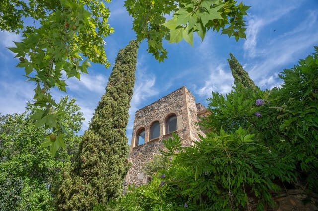 Finca/Casa Rural de 8 habitaciones en Sant Martí de Llémena en venta con garaje - 2.450.000 € (Ref: 9981280)