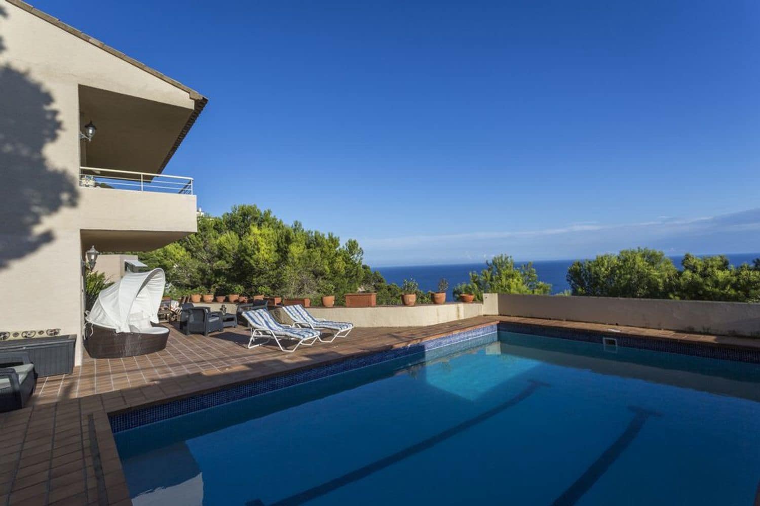 5 bedroom Villa for rent in Tamariu with pool garage - € 19,500 (Ref: 9981281)