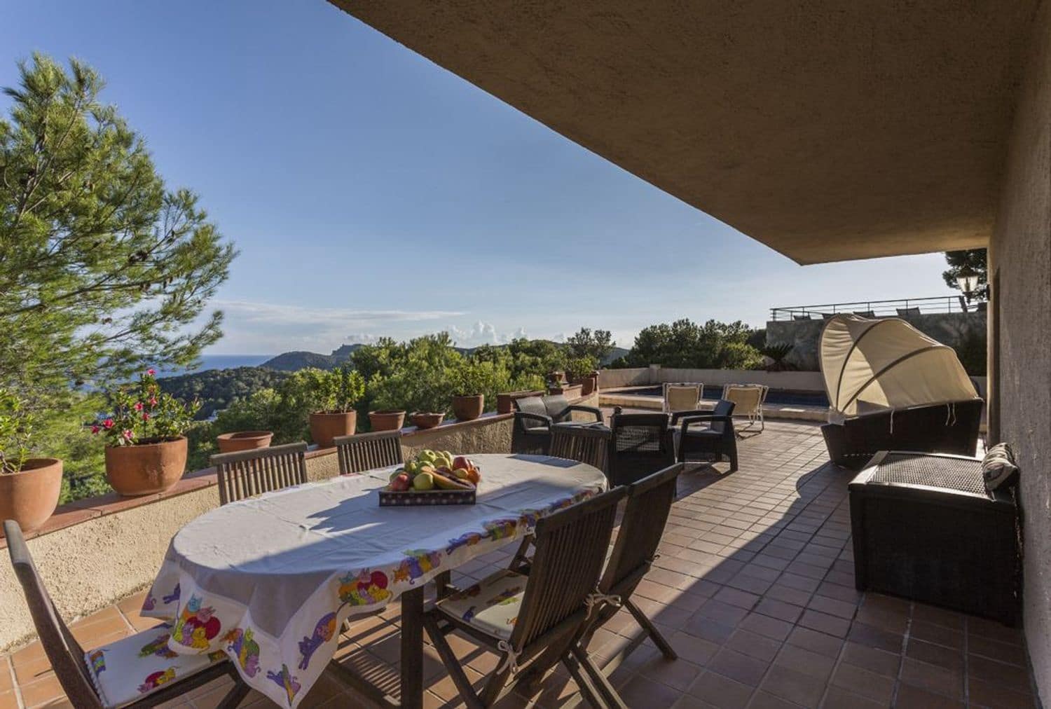 5 bedroom Villa for rent in Tamariu with pool garage - € 19,500 (Ref: 9981281)