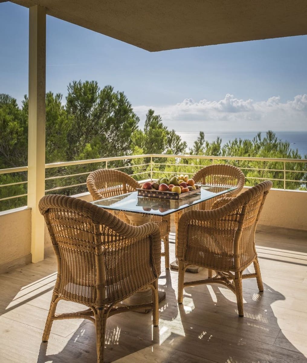 5 bedroom Villa for rent in Tamariu with pool garage - € 19,500 (Ref: 9981281)