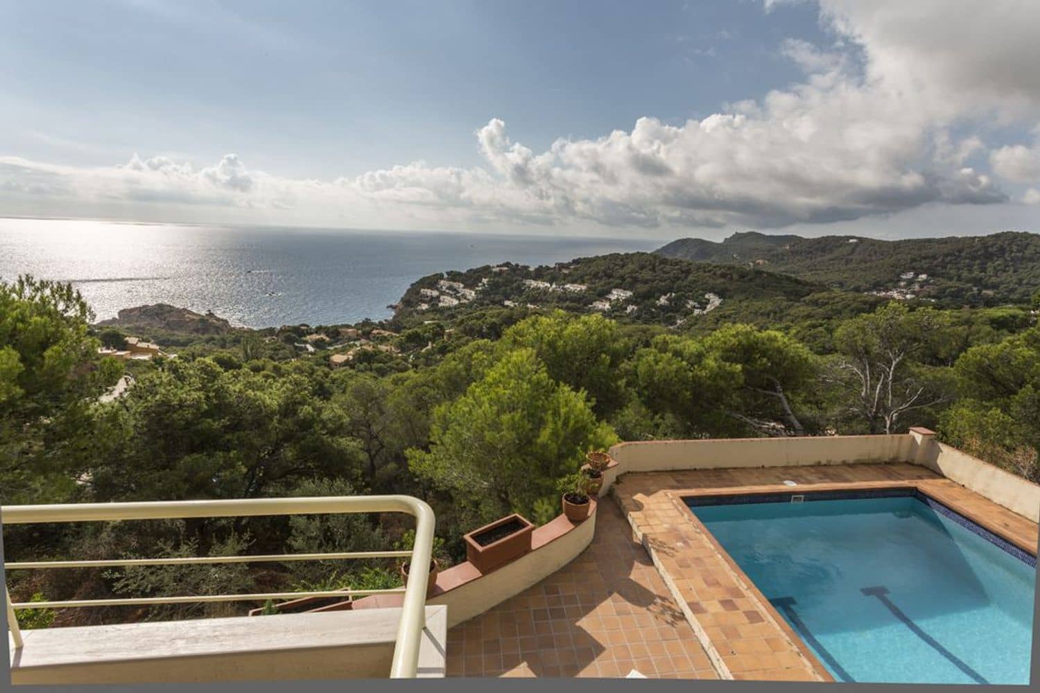 5 bedroom Villa for rent in Tamariu with pool garage - € 19,500 (Ref: 9981281)