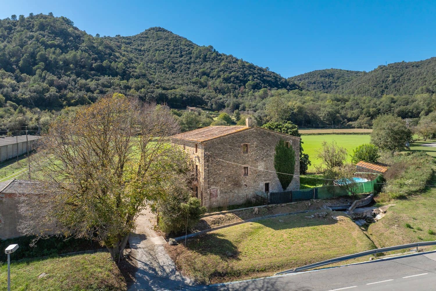 7 chambre Finca/Maison de Campagne à vendre à Sant Aniol de Finestres avec garage - 550 000 € (Ref: 9981282)