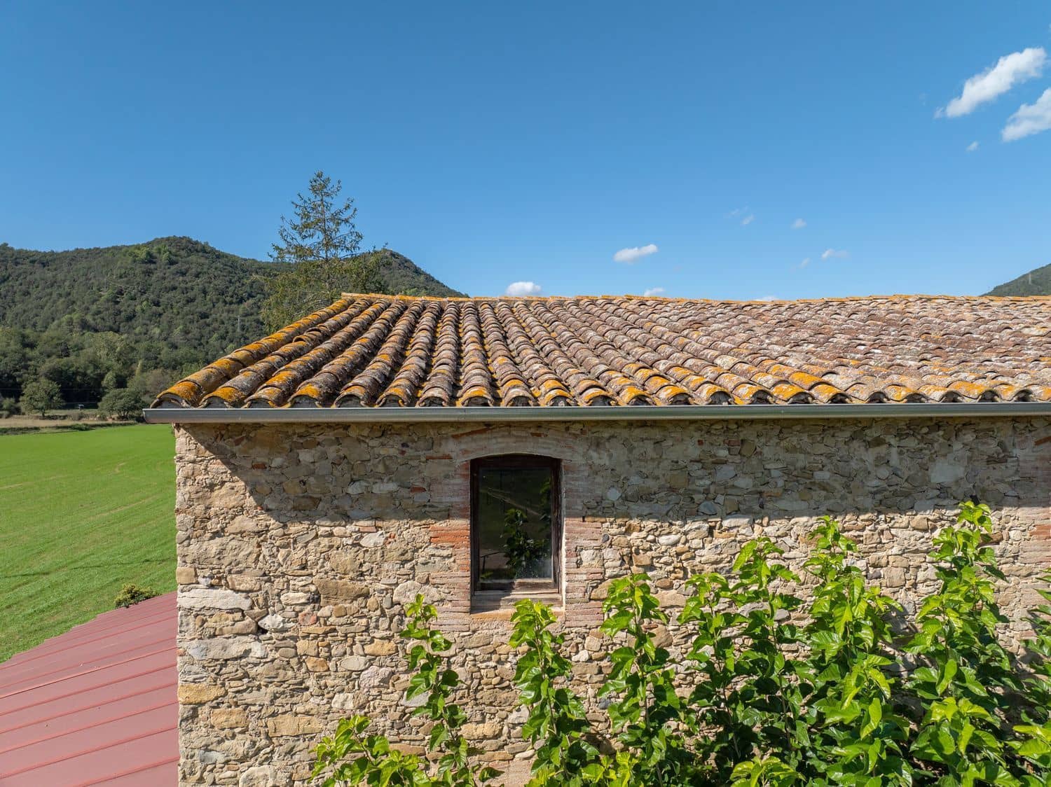 7 chambre Finca/Maison de Campagne à vendre à Sant Aniol de Finestres avec garage - 550 000 € (Ref: 9981282)