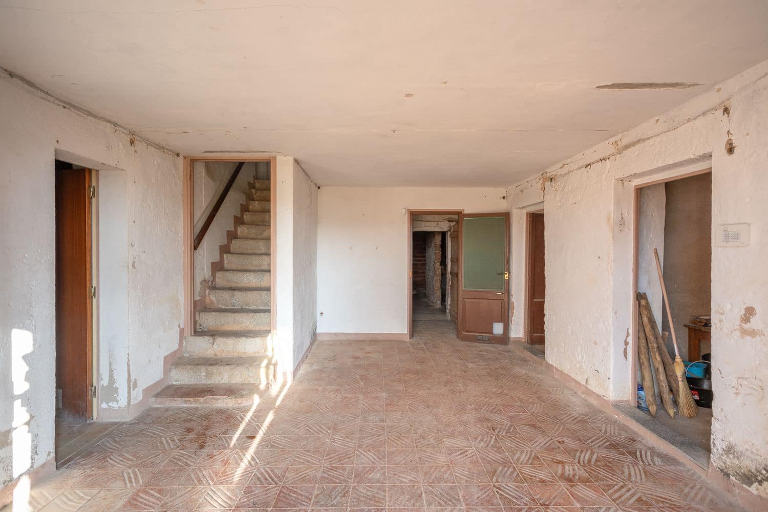 5 bedroom Finca/Country House for sale in Caldes de Malavella with garage - € 495,000 (Ref: 9981283)
