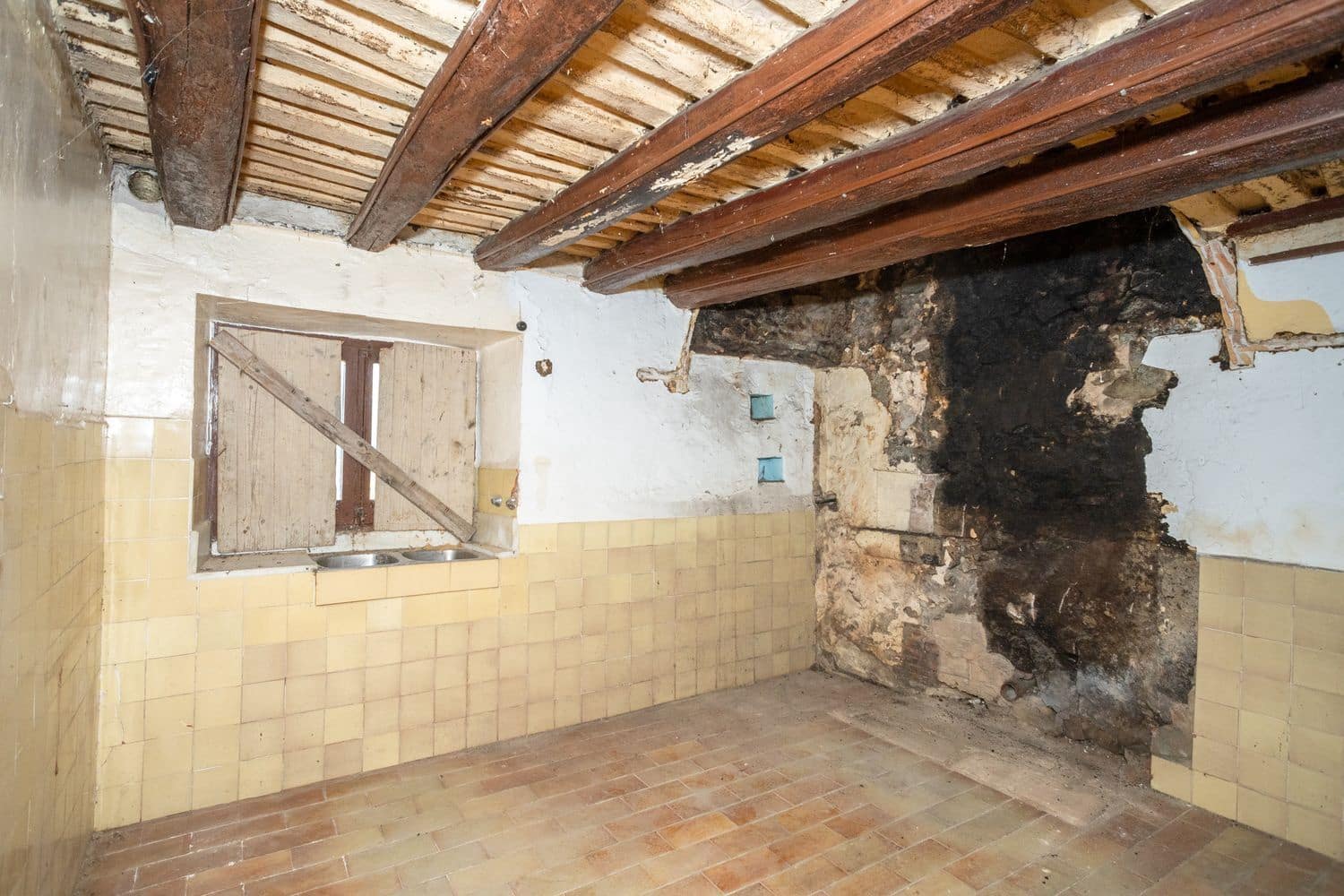 5 bedroom Finca/Country House for sale in Caldes de Malavella with garage - € 495,000 (Ref: 9981283)