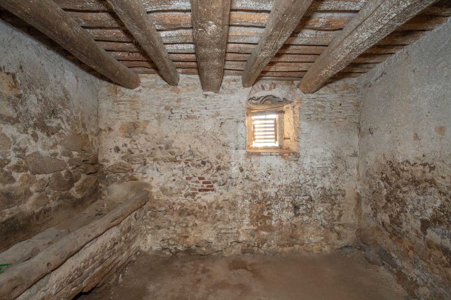 5 bedroom Finca/Country House for sale in Caldes de Malavella with garage - € 495,000 (Ref: 9981283)