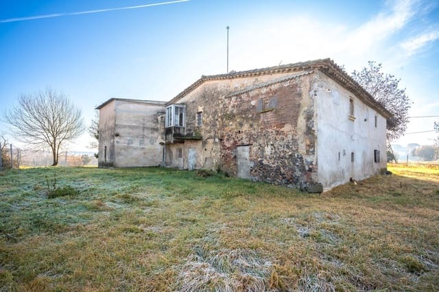5 soverom Finca/Herregård til salgs i Caldes de Malavella med garasje - € 495 000 (Ref: 9981283)