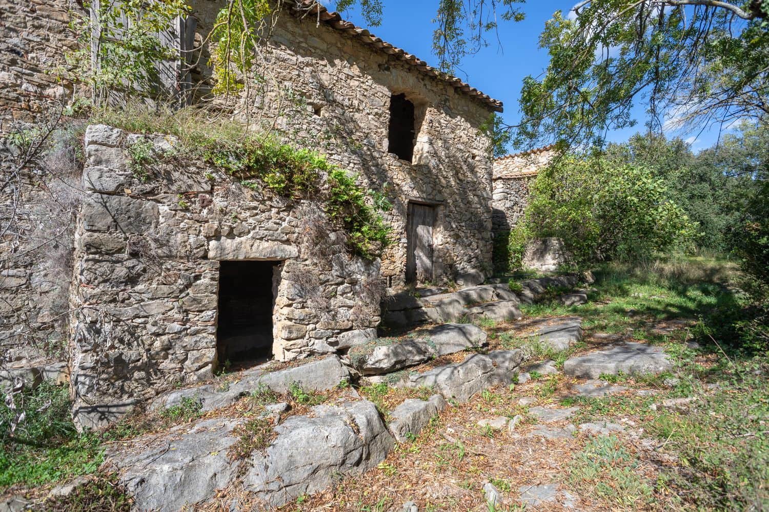Finca/Casa Rural de 5 habitaciones en Sant Aniol de Finestres en venta con piscina garaje - 1.400.000 € (Ref: 9981284)