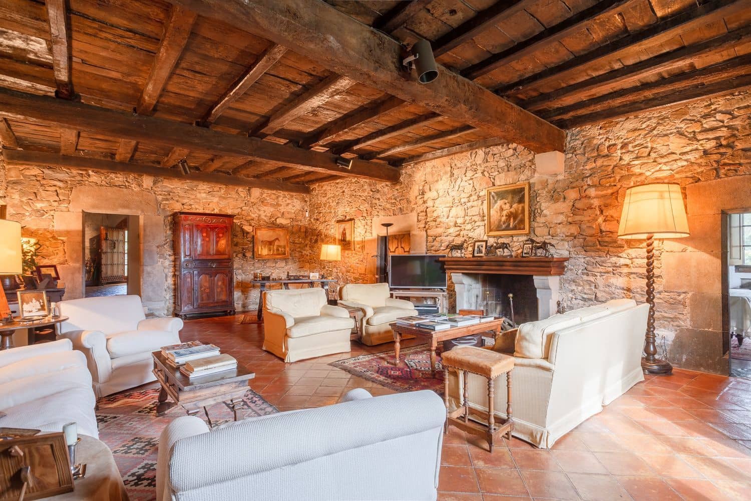 Finca/Casa Rural de 5 habitaciones en Sant Aniol de Finestres en venta con piscina garaje - 1.400.000 € (Ref: 9981284)