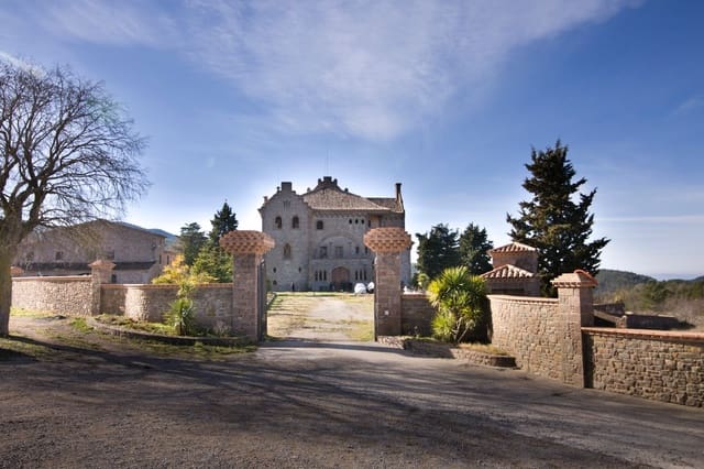 10 soveværelse Finca/Landehus til salg i Moià med garage - € 3.500.000 (Ref: 9981285)