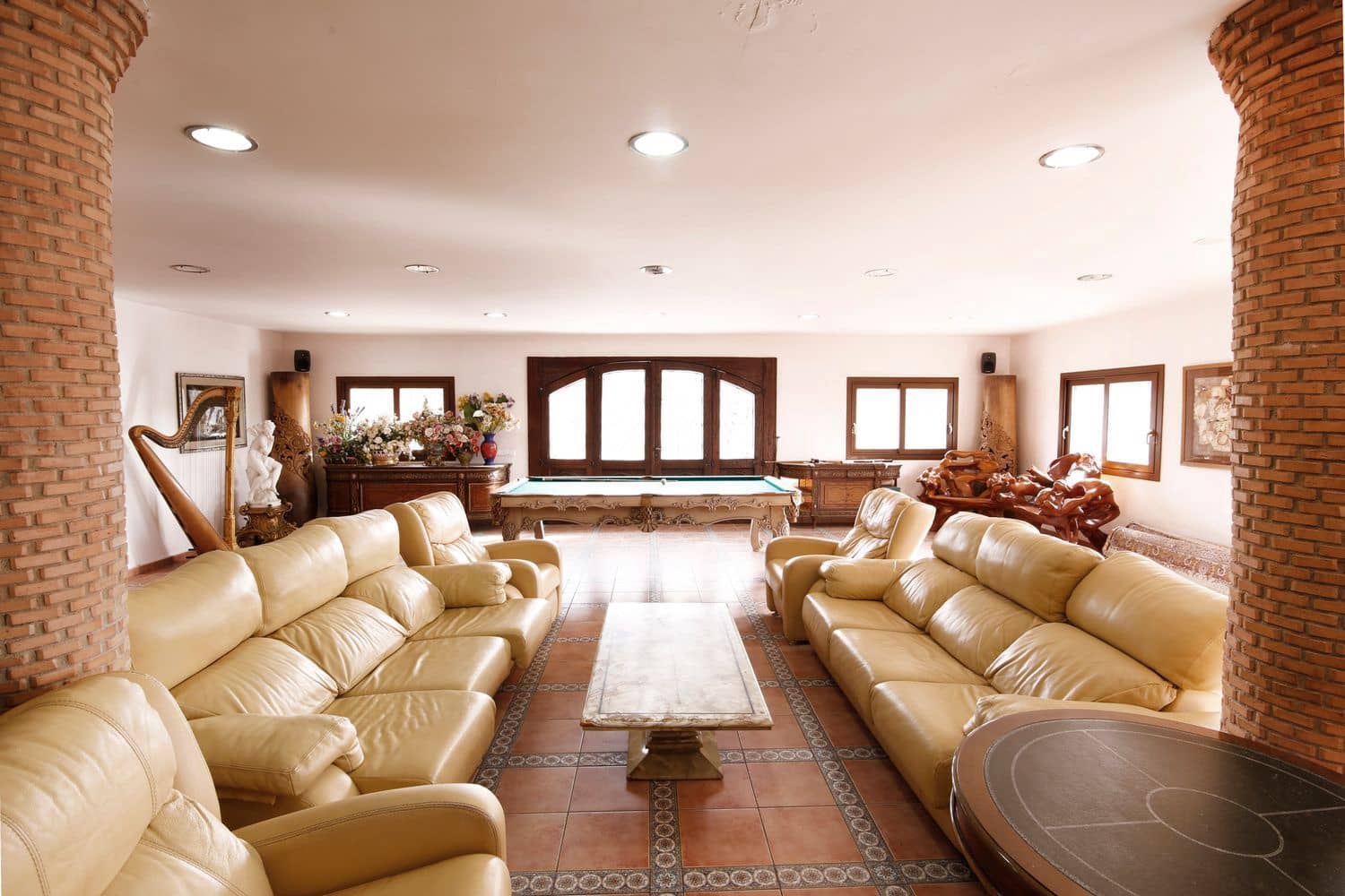 10 soveværelse Finca/Landehus til salg i Moia med garage - € 3.500.000 (Ref: 9981285)
