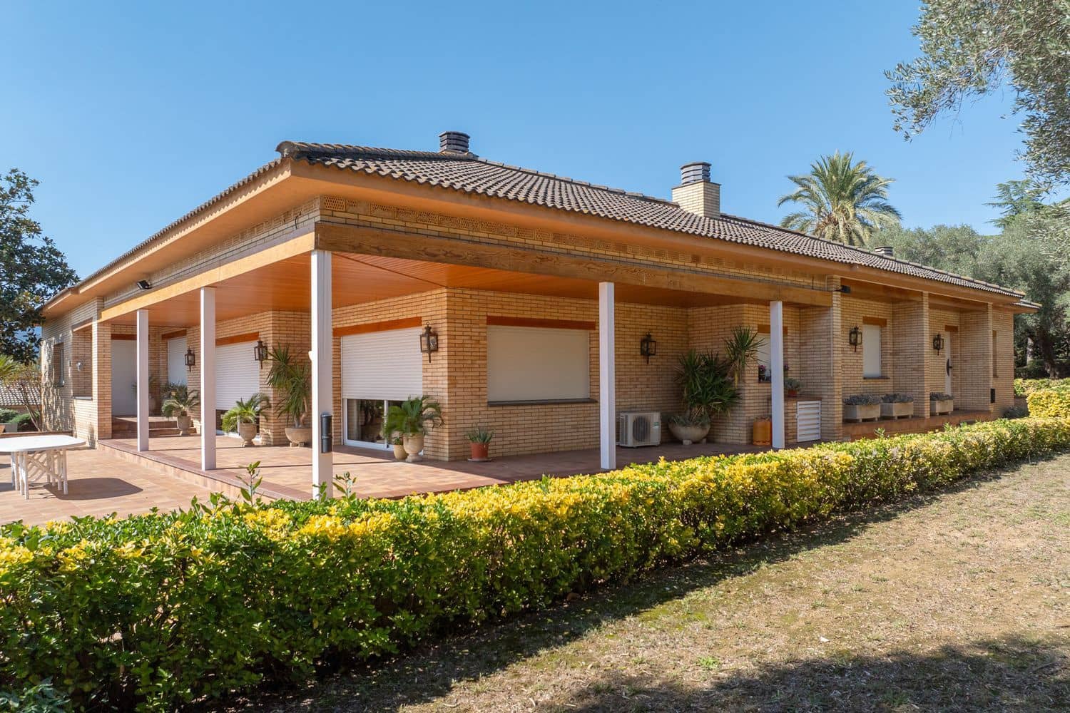 5 bedroom Finca/Country House for sale in Cornella del Terri with garage - € 1,495,000 (Ref: 9981286)