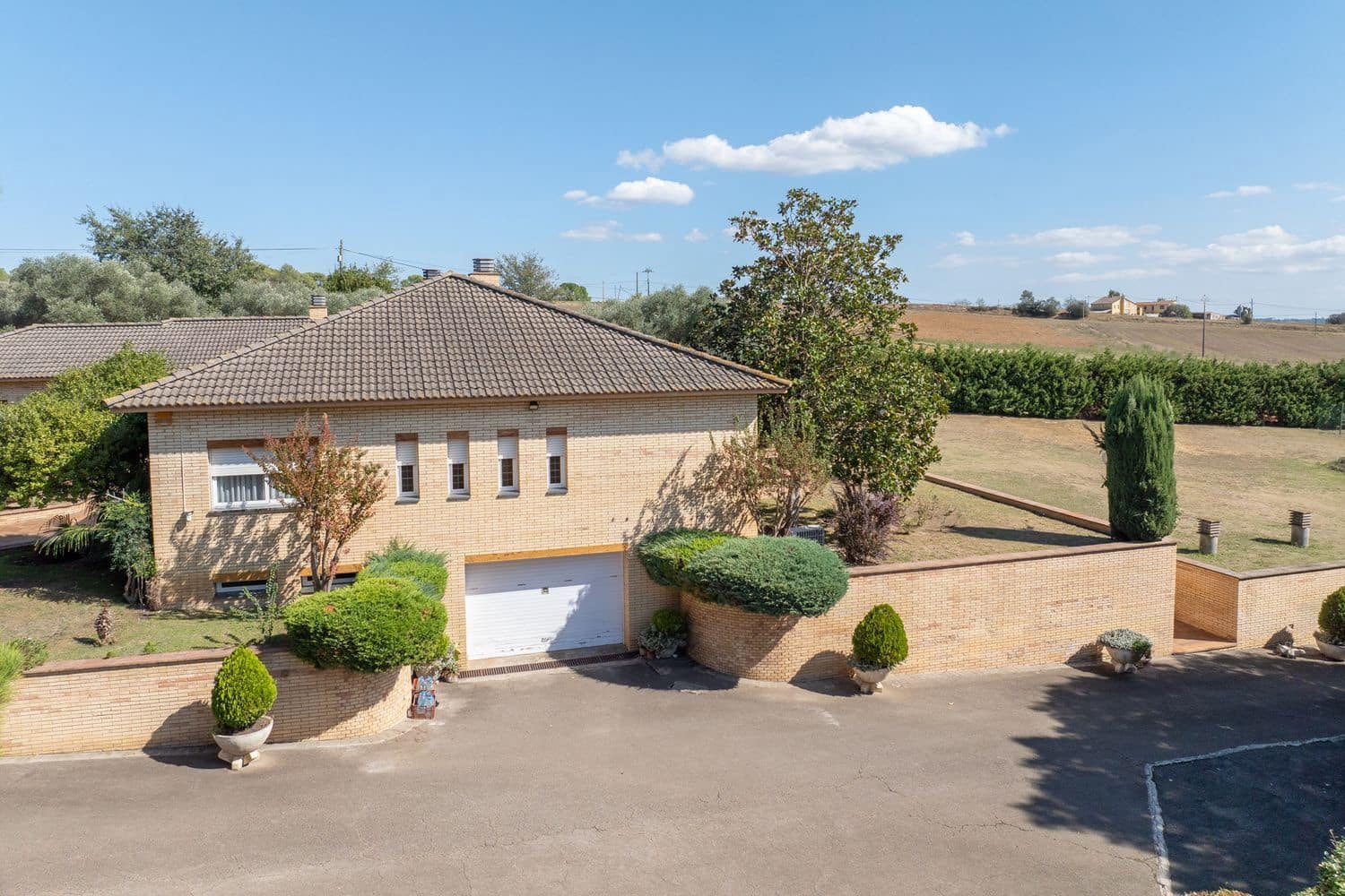5 bedroom Finca/Country House for sale in Cornella del Terri with garage - € 1,495,000 (Ref: 9981286)