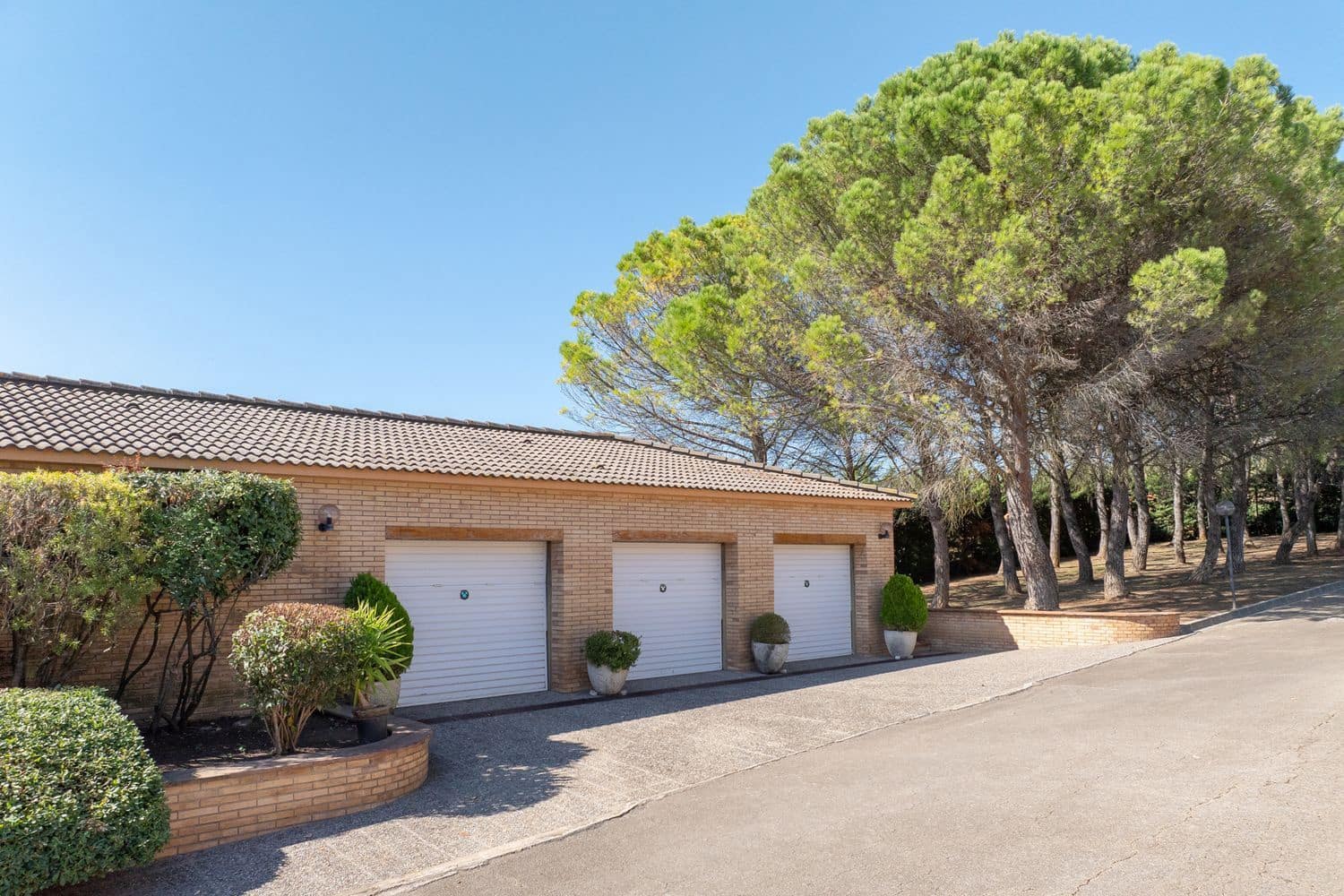 5 bedroom Finca/Country House for sale in Cornella del Terri with garage - € 1,495,000 (Ref: 9981286)