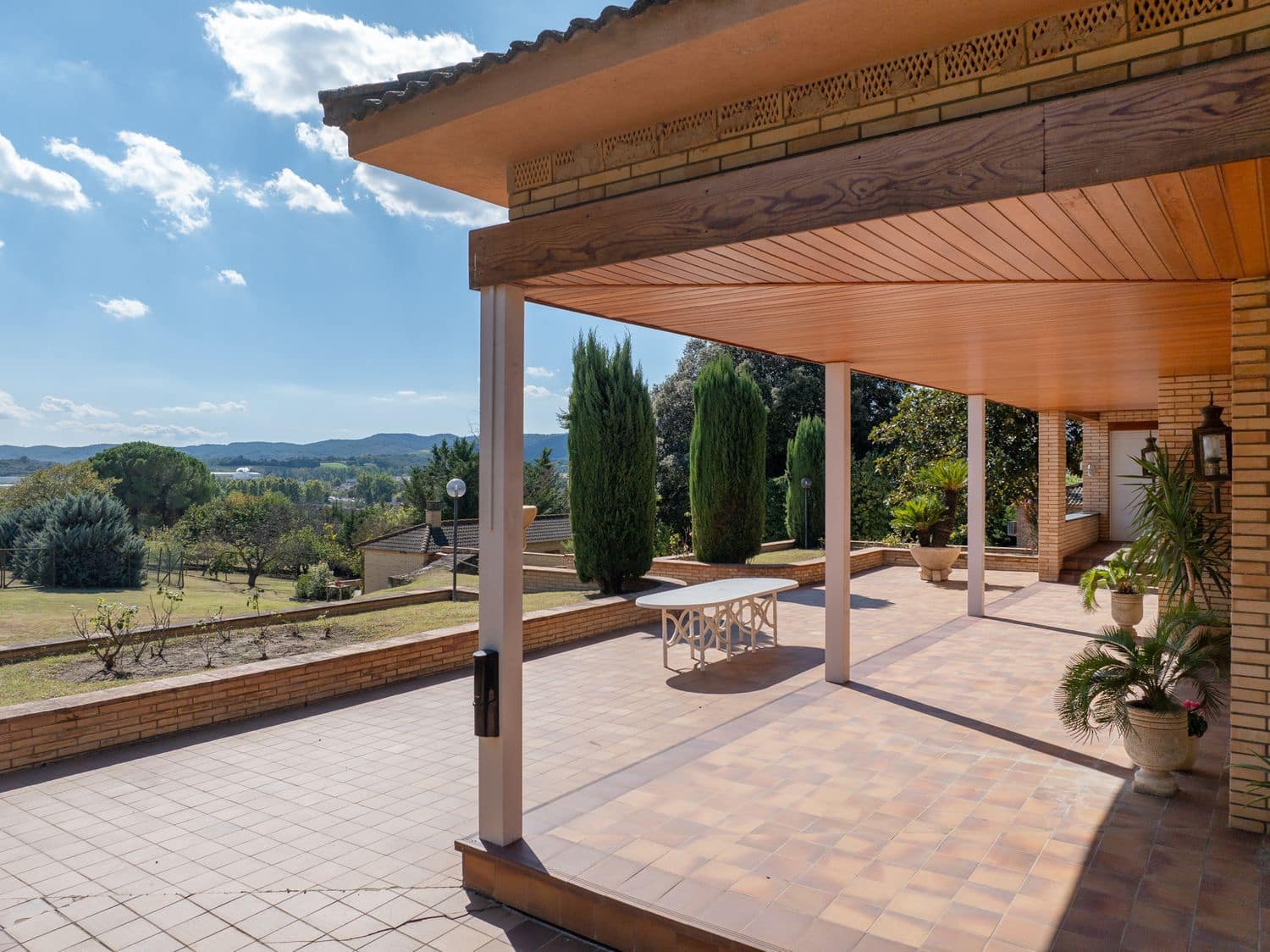 5 bedroom Finca/Country House for sale in Cornella del Terri with garage - € 1,495,000 (Ref: 9981286)