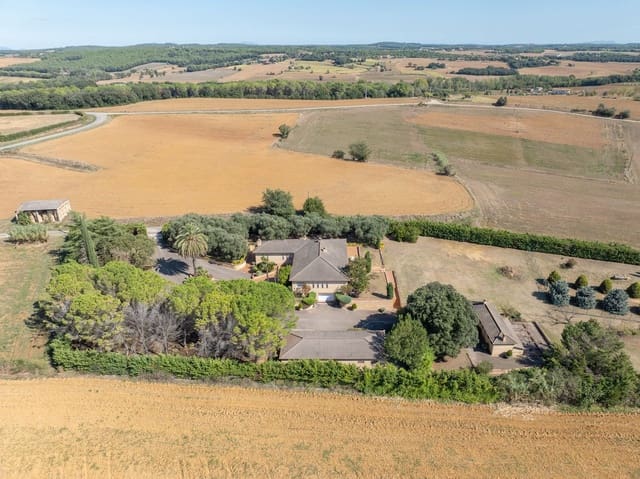 5 chambre Finca/Maison de Campagne à vendre à Cornellà del Terri avec garage - 1 495 000 € (Ref: 9981286)