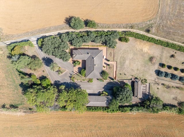 5 chambre Finca/Maison de Campagne à vendre à Cornellà del Terri avec garage - 1 495 000 € (Ref: 9981286)