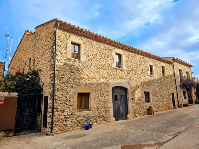 4 soveværelse Finca/Landehus til salg i Regencós med garage - € 695.000 (Ref: 9981287)