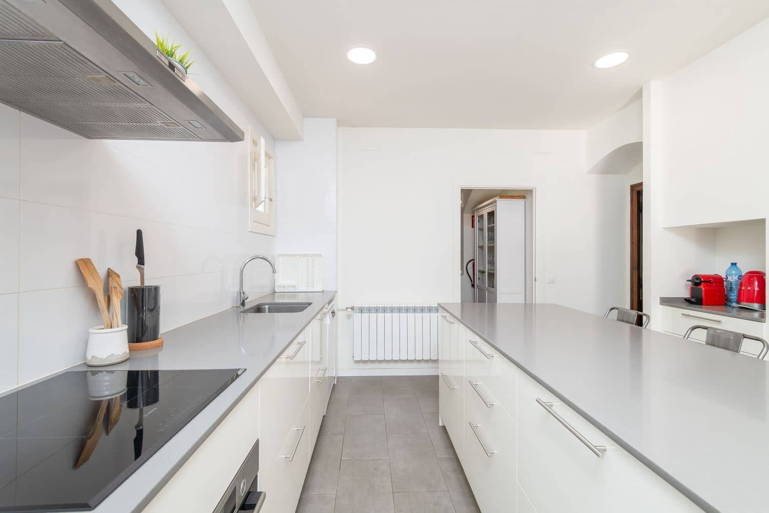 8 soverom Villa til salgs i Tamariu med svømmebasseng garasje - € 9 500 000 (Ref: 9981290)